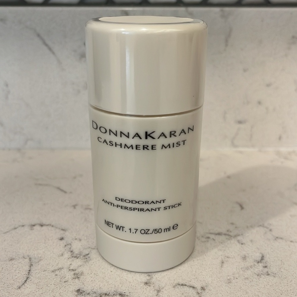 BRAND NEW- DKNY Cashmere Mist Deodorant